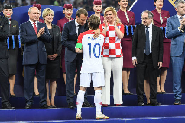 奎一致认为 奎一致认为